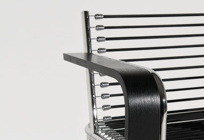 Petite Friture Sandows Armchair armleuning detail
