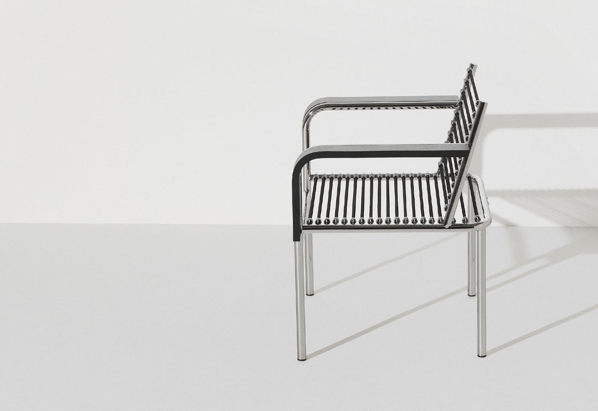 Petite Friture Sandows Armchair zijkant