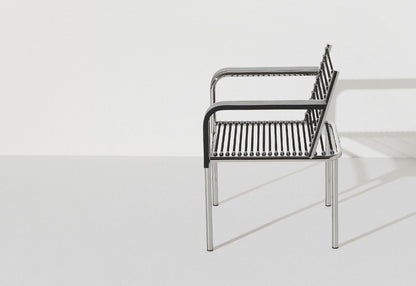 Petite Friture Sandows Armchair zijkant