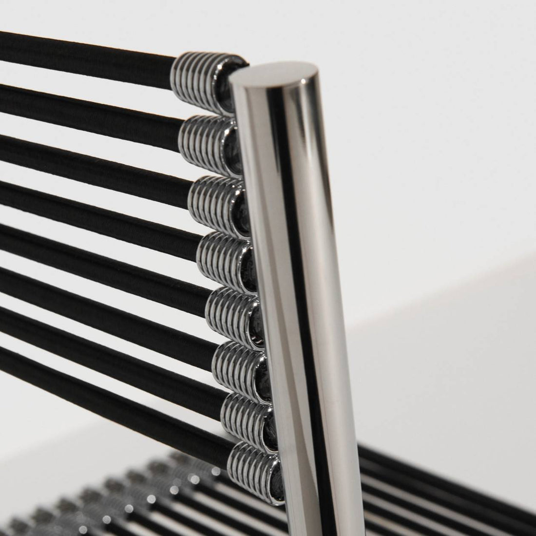 Petite Friture Sandows chair N212