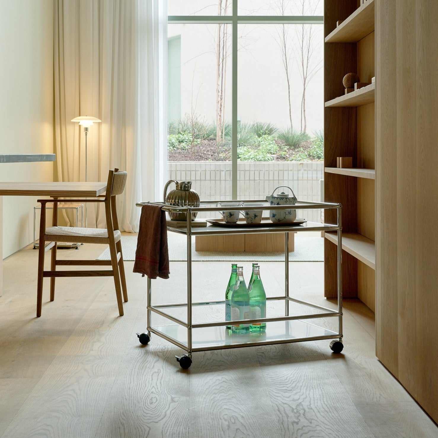USM Haller Serving trolley sfeerbeeld