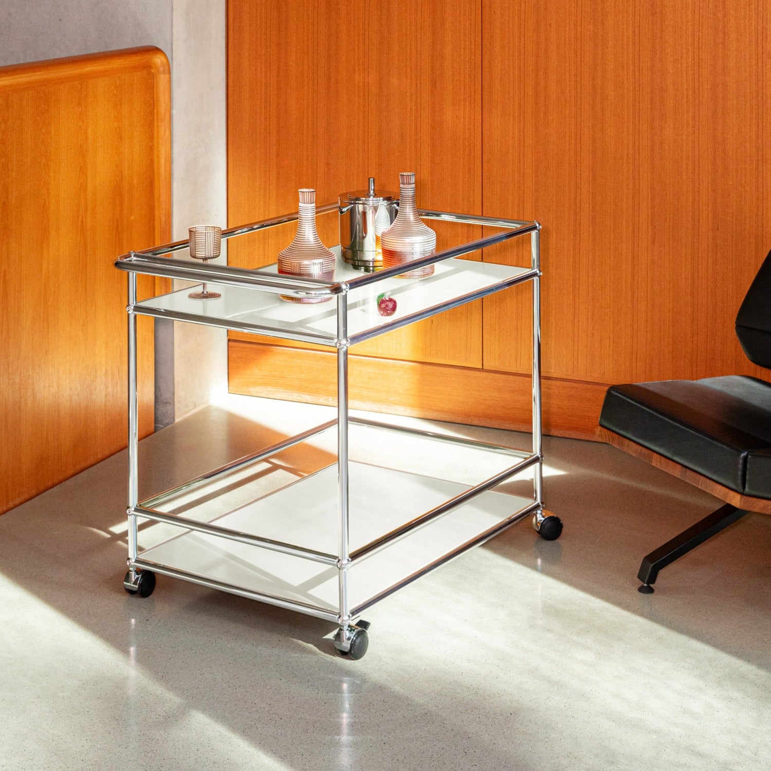 USM Haller Serving trolley Pure White sfeerbeeld