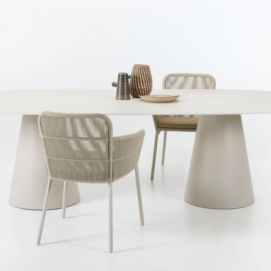 Vincent Sheppard Akari dining chair 2