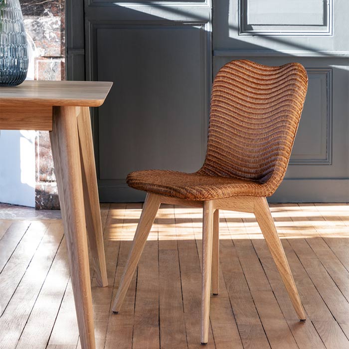 Vincent-Sheppard-Lily-4-dining-chair-oak-base