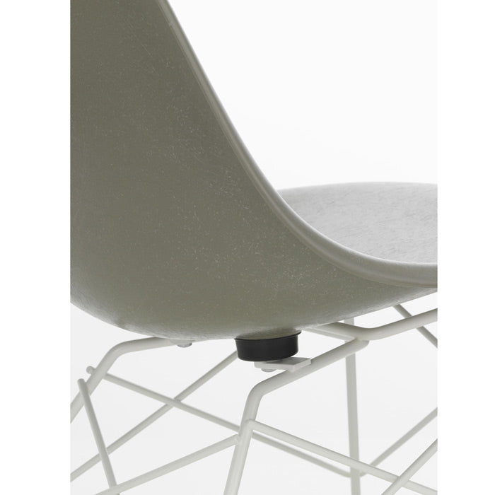 Vitra Eames Fiberglass Side Chair LSR wit onderstel