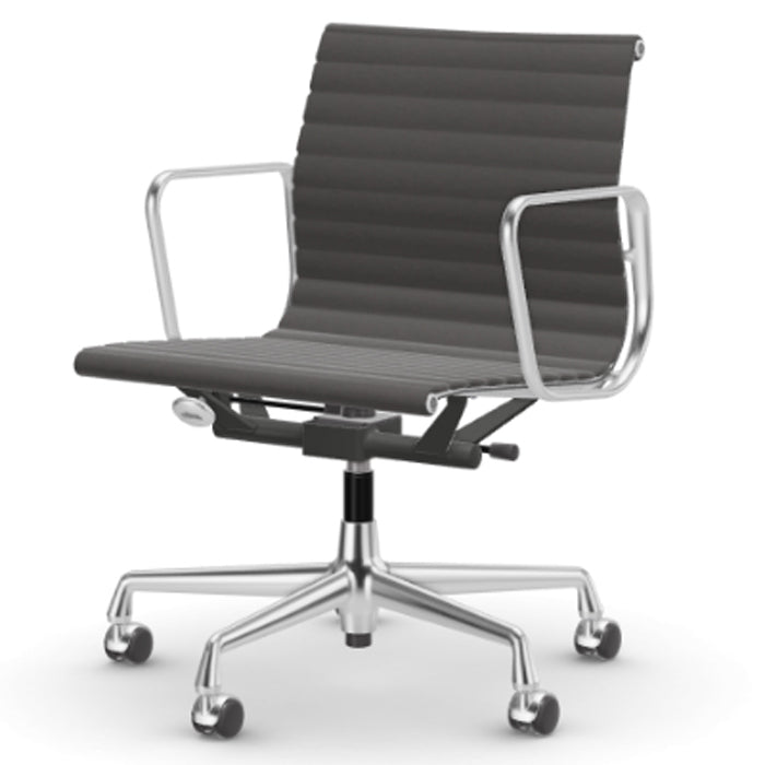 Vitra Aluminium EA 117 Chair