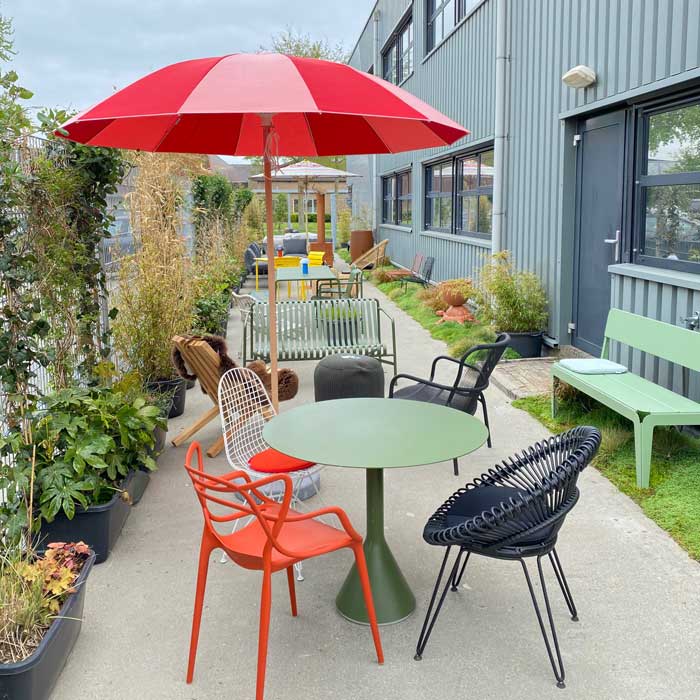 Weishäupl Pagoda parasol x Vitra